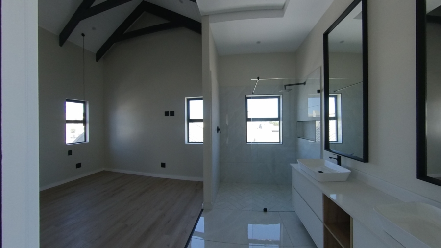 3 Bedroom Property for Sale in Sandown Western Cape